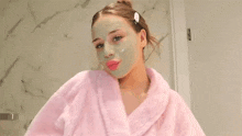 Green Face Mask Fernanda Ramirez GIF - Green Face Mask Fernanda Ramirez Skincare GIFs