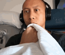 Mikey Bustos Scared GIF - Mikey Bustos Scared Traveling GIFs