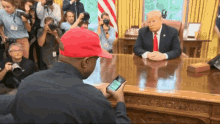Kanye Trump GIF - Kanye Trump Phone GIFs