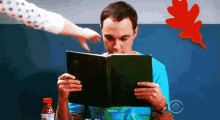 Sheldon'S Comic Book GIF - Bigbangtheory Comicbooks Sheldon GIFs