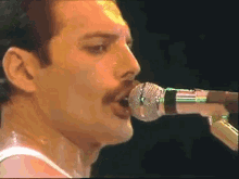 Freddie Queen GIF - Freddie Fred Queen GIFs