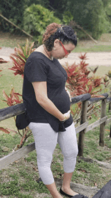Pictorial Photoshoot GIF - Pictorial Photoshoot Pregnant GIFs
