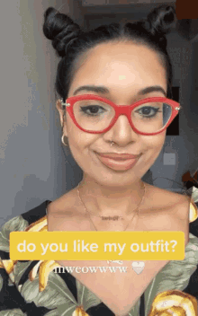 Do You Like My Outfit Chef Priyanka GIF - Do You Like My Outfit Chef Priyanka Smile GIFs