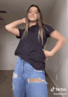 Addison Rae Twerking GIF - Addison Rae Twerking Tik Tok Dance GIFs