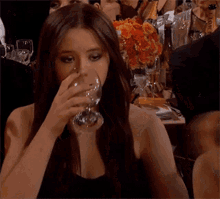 Surprised Clapping Award Show GIF - Surprised Clapping Award Show GIFs