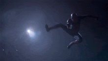 Web Shooting Spider-man GIF - Web Shooting Spider-man Peter Parker GIFs