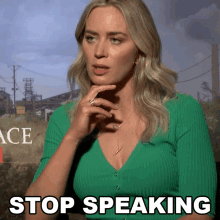 Stop Speaking Emily Blunt GIF - Stop Speaking Emily Blunt Bustle GIFs