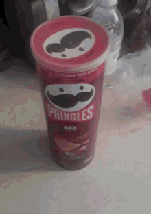 Pringles Bbq GIF - Pringles Bbq Potato Chips GIFs