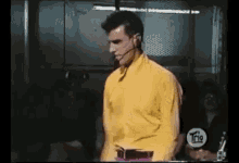 David Byrne Dance GIF - David Byrne Dance Weird Dance GIFs