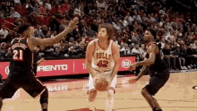 Powerful Dunk Dunking GIF - Powerful Dunk Dunking Strong GIFs