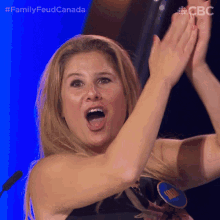 Clapping Sarah GIF - Clapping Sarah Family Feud Canada GIFs