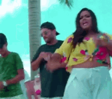 Camila Loures Shake It GIF - Camila Loures Shake It Dance GIFs