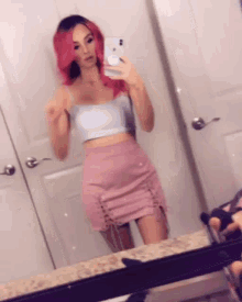 Sexy Mirror GIF - Sexy Mirror Skirt GIFs