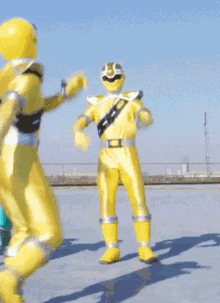 Mashin Sentai Kiramager Yellow Ranger GIF - Mashin Sentai Kiramager Kiramager Yellow Ranger GIFs