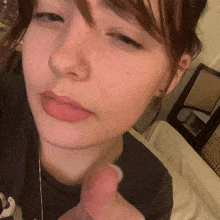 White Girl Pointing What GIF - White Girl Pointing What Theejgpresley GIFs