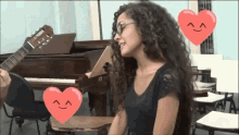 Silvia Menez Singing GIF - Silvia Menez Singing Hearts GIFs