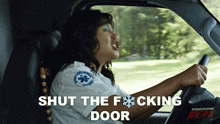 Shut The Fcking Door Beth GIF - Shut The Fcking Door Beth Cocaine Bear GIFs