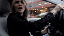 Shocked Ashley Crosby GIF - Shocked Ashley Crosby Claire And The Crosbys GIFs