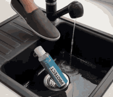 Cleaning Waterproof Spray GIF - Cleaning Waterproof Spray Nano Coating Spray GIFs