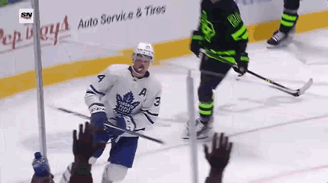 Auston Matthews Goal GIF - Auston Matthews Goal Toronto Maple Leafs -  Discover & Share GIFs