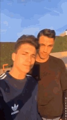 gifsraoul selfie brothers