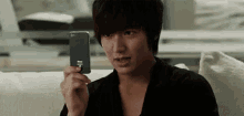 Low Bat GIF - Lee Min Ho Dead Batt Hand Phone GIFs
