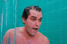 Liotta Shower GIF - Liotta Shower Ray Liotta GIFs