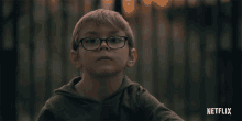 Wave Young Luke GIF - Wave Young Luke Haunting Of Hill House GIFs