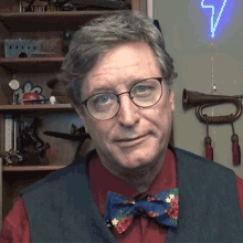 Hello Lance Geiger GIF - Hello Lance Geiger The History Guy GIFs