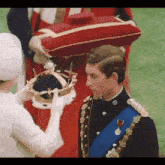 Crown Gif Prince Charles GIF - Crown Gif Prince Charles King GIFs