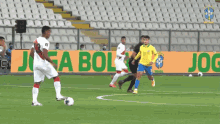 Chutando Cbf GIF - Chutando Cbf Confederacao Brasileira De Futebol GIFs