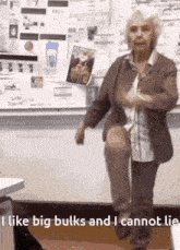 Old Lady Dancing GIF - Old Lady Dancing Bulklife GIFs