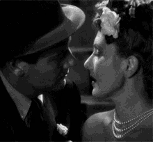 Jean Aurther Vintage Movie GIF - Jean Aurther Vintage Movie Kiss GIFs