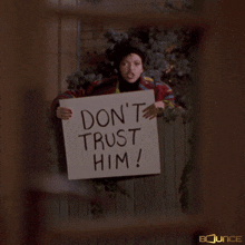 Don'T Trust Him Watch Out Girl GIF - Don'T Trust Him Watch Out Girl Boomerang GIFs