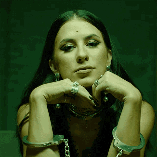 Staring Kassi Ashton GIF - Staring Kassi Ashton Heavyweight Song GIFs