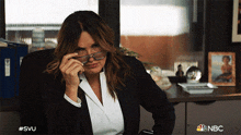 Removing Glasses Detective Olivia Benson GIF - Removing Glasses Detective Olivia Benson Mariska Hargitay GIFs
