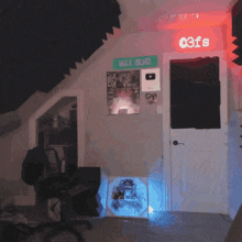 a room with a sign that says max blvd on it
