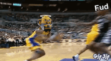 Kobe Bryant's HD Double Clutch Reverse Dunk SICK vs Hornets (04.11.08) on  Make a GIF