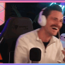 Cozy Gamer Laughing GIF - Cozy Gamer Laughing Funny GIFs
