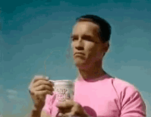 Que Rico GIF - Arnold Schwarzenegger Que Rico Comida GIFs