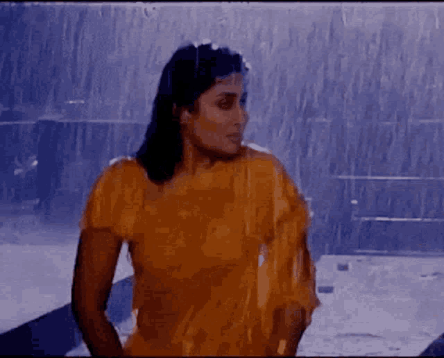 Kareena Kapoor GIF - Kareena Kapoor Dance - Discover & Share GIFs