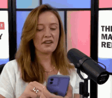 Emma Vigeland Majority Report GIF - Emma Vigeland Majority Report Phone GIFs