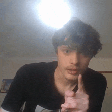 Olivertree2444 Frans GIF - Olivertree2444 Frans Point GIFs