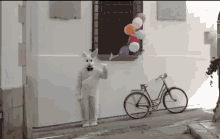 такмило жутко заяц зайчик шарики привет жуть слежу GIF - So Cute Creepy Bunny GIFs