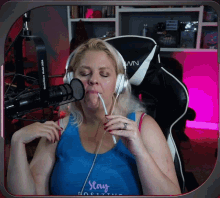 2mm_jen Twitch GIF
