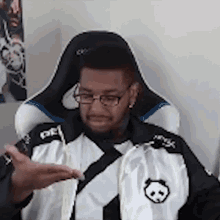 What Is This Wadi GIF - What Is This Wadi Panda GIFs