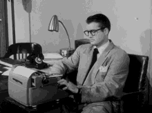 Clark Kent GIF - Clark Kent Typing GIFs