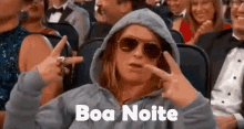 Boa Noite GIF - Peace Out Amy Poehler Emmys2015 GIFs