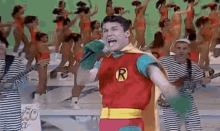 Você é Meu Chuchuzinho GIF - Robin Costume Singing Concert GIFs