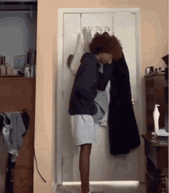 Sliding Down Wall Sad GIF - Sliding Down Wall Sad Crying - Discover & Share  GIFs